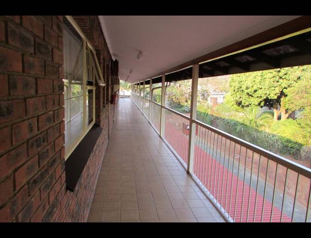 2 BEDROOM APARTMENT FOR SALE IN WHITE RIVER CENTRAL